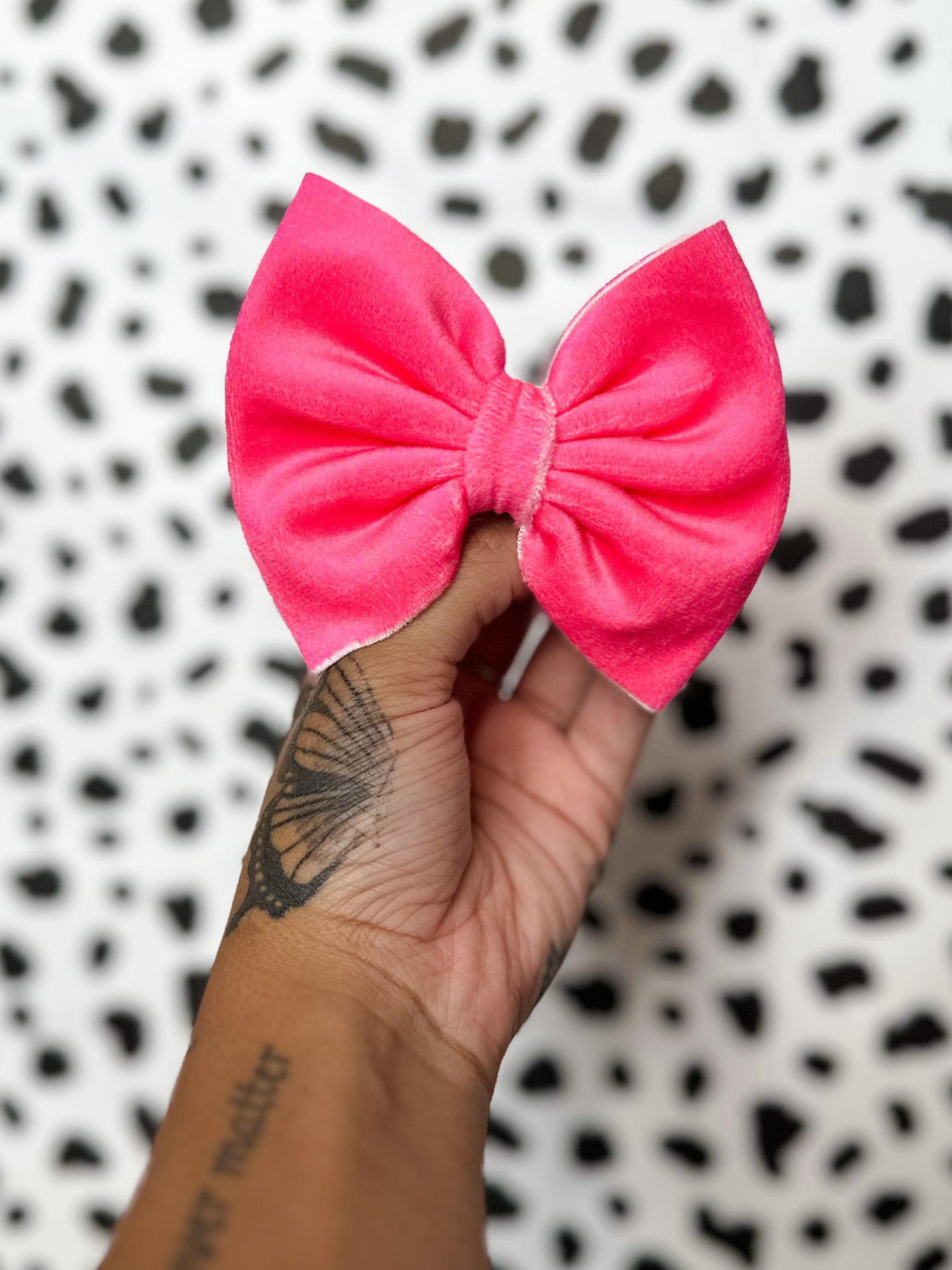 BowBoulevardStore Pink Velvet Bow