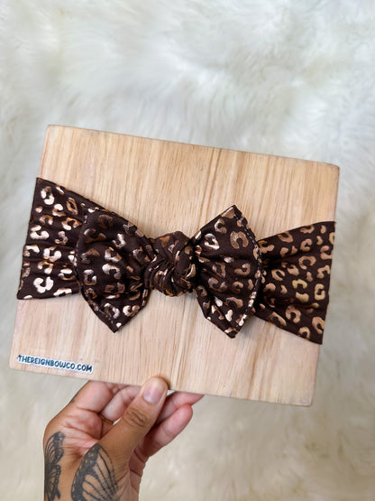 brown & gold leopard bows