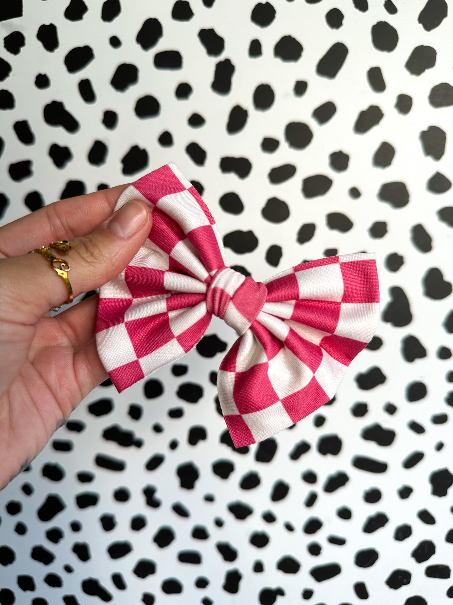 pink checkered bows