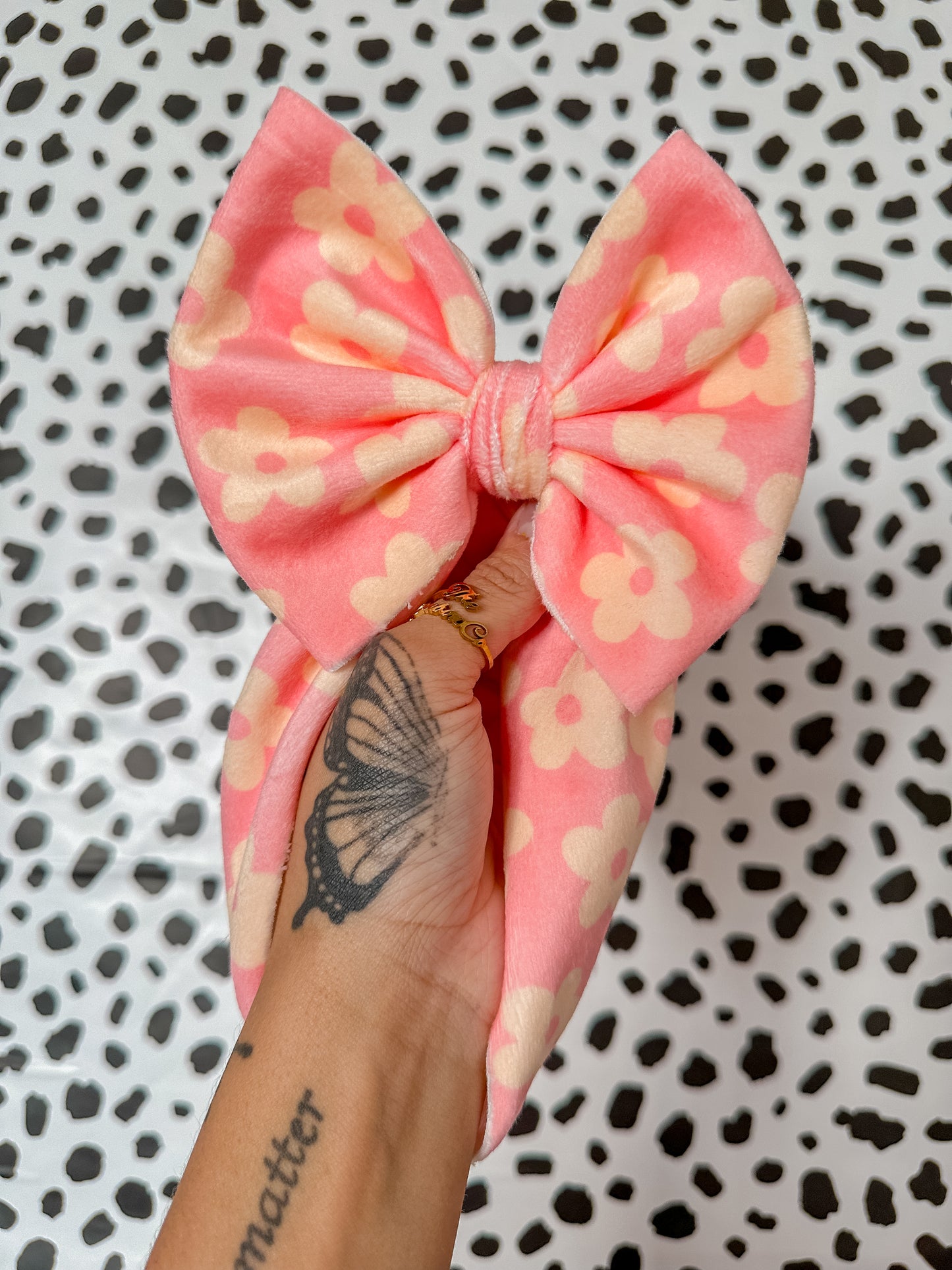 pink and cream flower velvet bows