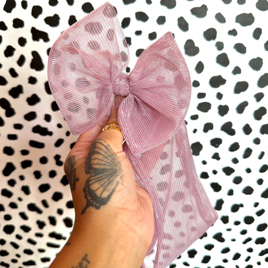 pink mesh bows