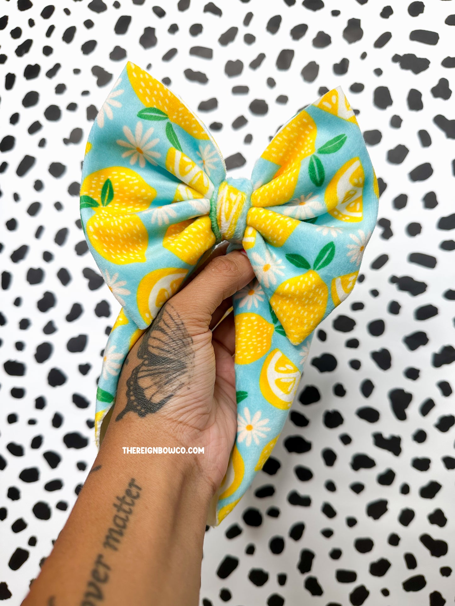 lemon velvet bows