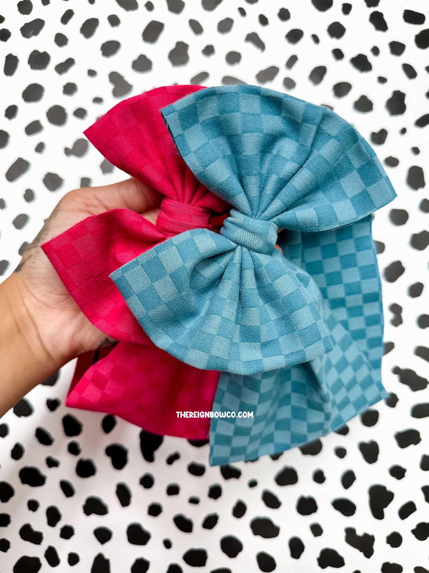 blue checkered knit bows